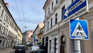 Die Einbahnregelung in der Schönaugasse wird jetzt ab 30. Oktober „umgedreht“.