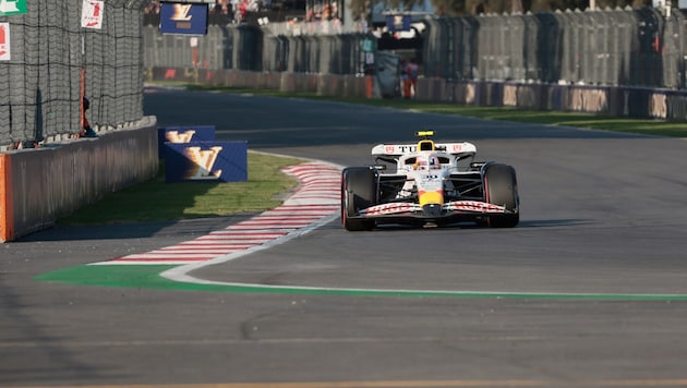 Der Horror für jeden Piloten wurde für Liam Lawson wahr: Zwei Streckenposten auf der Piste.