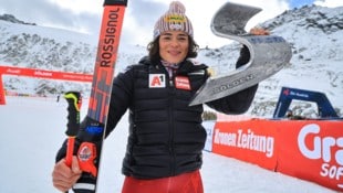 Julia Scheib siegte im Riesentorlauf am Gletscher.