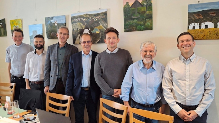 Das Stammteam der Initiative, die Mankos auf der Line von Floridsdorf nach Znaim aufdeckt. Beim ...