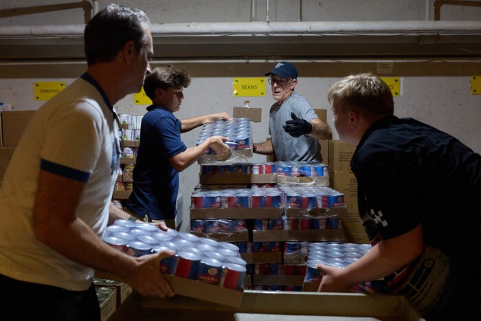 Lebensmittelausgaben können bereits jetzt nicht mehr mit der Nachfrage Schritt halten.