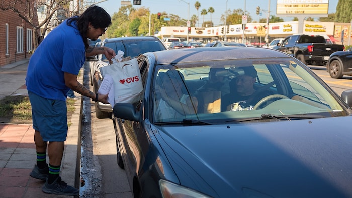 Lebensmittelspenden in Los Angeles, Kalifornien