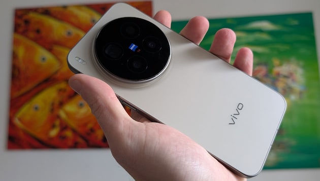 Stärkerer Prozessor, überarbeitetes Betriebssystem: Beim Vivo X300 Pro gibt es eine Reihe von ...