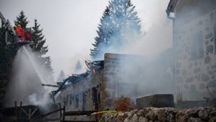 Der Dachstuhl brannte vollständig ab.