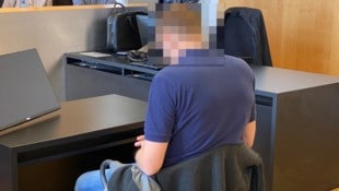 Der Angeklagte gab an, die Frau sei wach gewesen.