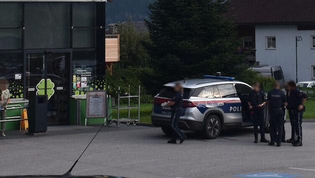 Der Polizeieinsatz nach dem Überfall im August.