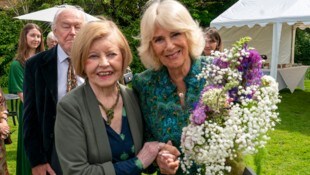„Fawlty Towers“-Star Prunella Scales war im letzten Jahr zu Gast bei einer Gartenparty von ...