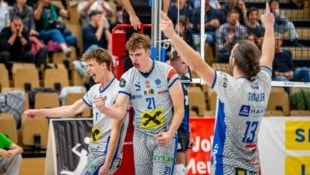 GEPA In Finnland wollen die Hartberger um Richard Hensel (Mi.) den Aufstieg in der Qualifikation der ...