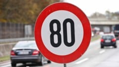 Tempo 80 wegen einer Baustelle: Der 21-jährige Autolenker ignorierte das Tempolimit.