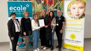 Voller Stolz: Pelzmann, Schneemann, Kobald, Glatz, Klepeisz und Posch (v. li.).