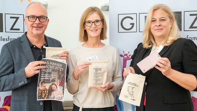 Von links: Gerald Friedrich, Ines Pamperl und Stadträtin Claudia Unger