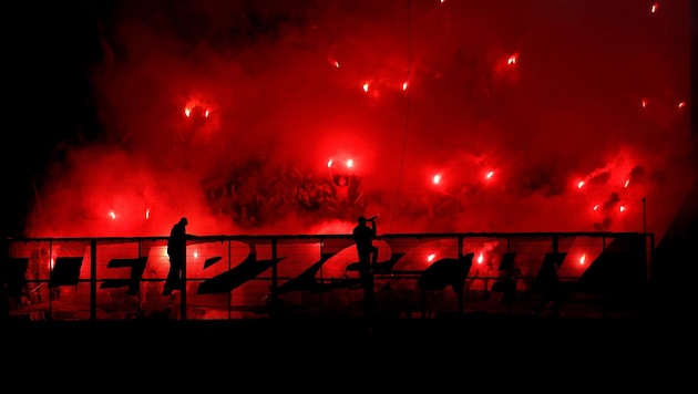 Ein Fan starb beim Zutritt zum Stadion.