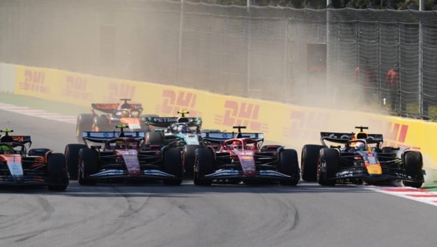 In Kurve eins wurde es plötzlich richtig eng. 