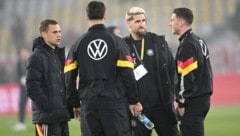 Inzwischen sind Joshua Kimich (li.) und Robert Andrich (2. von re.) gute Freunde.