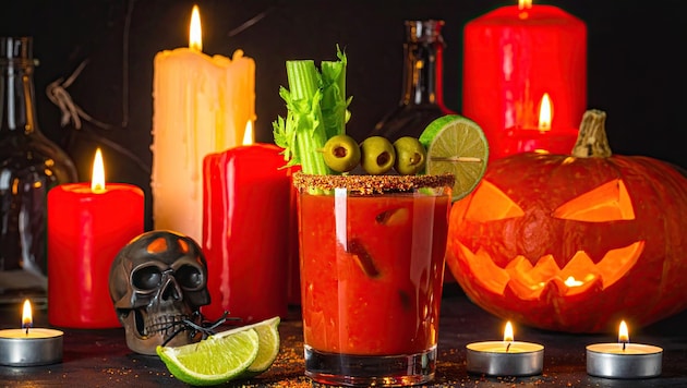 Für eine alkoholfreie Variante können Sie den Wodka einfach durch mehr Tomatensaft oder ...