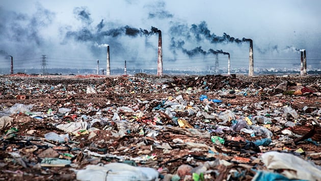 Allein die Verschwendung von Lebensmitteln macht acht bis zehn Prozent der weltweiten Emissionen ...