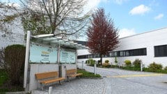 Weil sie Schmerzen hatte, suchte eine Mühlviertlerin (55) im Klinikum Rohrbach Hilfe. Knapp fünf ...