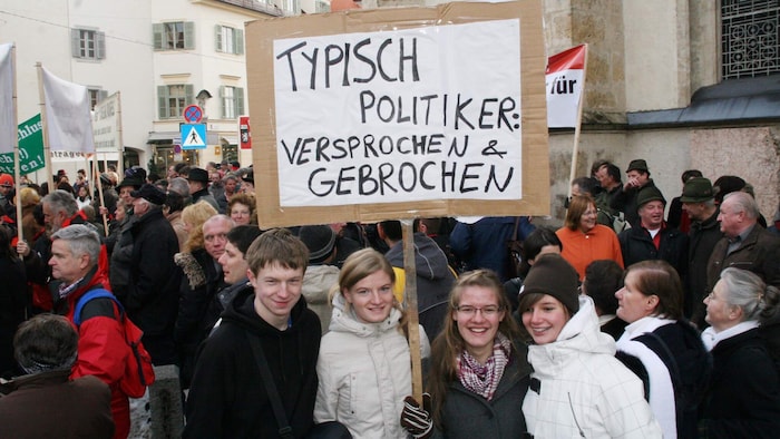 Im Jahr 2009 wurde vor der Grazer Burg demonstriert.