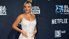 Evelyn Burdecki plauderte aus dem Nähkästchen und verriet, dass sie den Tag gerne pudelnackt ...