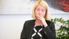Beim Interview mit der „Krone“ kämpfte Oberösterreichs Gesundheitslandesrätin Christine ...