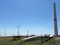 Die Riesen von heute bringen ein Mehrfaches der Leistung, bei annähernd gleichem Platzbedarf.