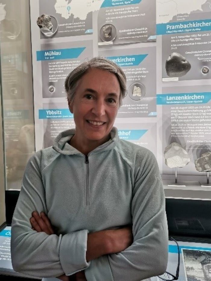 Wissenschaftlerin Dr. Andrea Patzer ist Kuratorin der Meteoritensammlung im Naturhistorischen ...