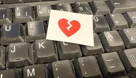 Liebe im Internet: Sieht man den Menschen nie, soll aber Geld überweisen, ist so gut wie sicher ...