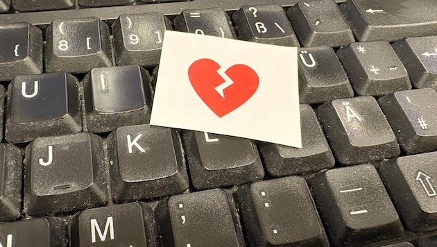 Liebe im Internet: Sieht man den Menschen nie, soll aber Geld überweisen, ist so gut wie sicher ...