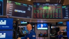 In der Früh lagen die Märkte im Plus, weil Anleger eine Senkung ihres Leitzinses erwarteten.