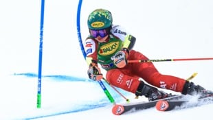 In Sölden raste Julia Scheib der Konkurrenz davon.