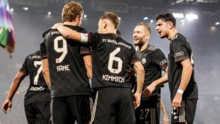 Harry Kane schoss den FC Bayern mit einem Doppelpack in die nächste Pokal-Runde.