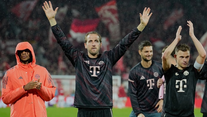 Harryn Kane (mitte) jubelte über seinen Doppelpack.