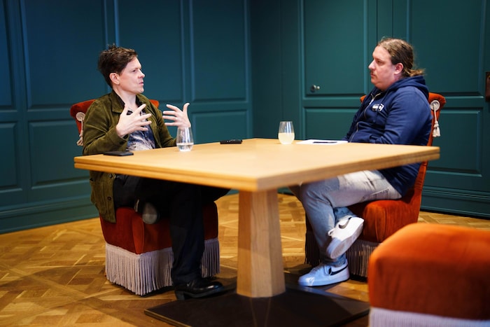 Kelly im Gespräch mit „Krone“-Redakeur Robert Fröwein zu den Themen Musik, Menschlichkeit und ...