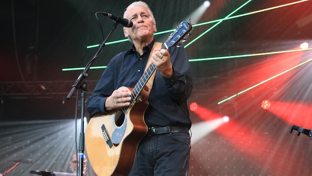 Rainhard Fendrich muss „schweren Herzens“ ein Benefizkonzert im November absagen.