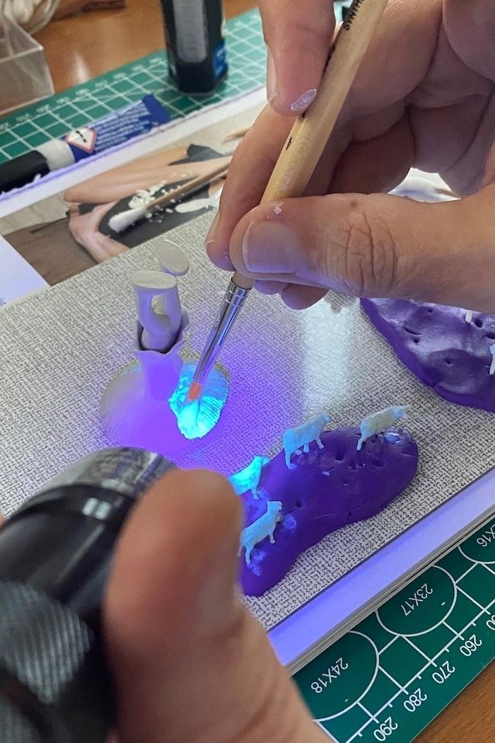 Jedes Diorama ist ein Unikat: die kleinen Landschaften werden im Atelier angefertigt