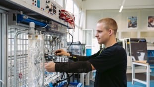 Die Abwechslung gehört beim Maschinenbautechniker zum Berufsalltag dazu.