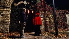 Mit Fackeln machen wir uns auf durch die Burgenstadt Friesach – hinter den alten Mauern warten ...