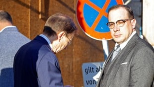 Anwalt Rudolf Mayer und Florian Teichtmeister vor dem Strafprozess 2023.