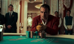 Colin Farrell in der Casino-Metropole Macau. Der edle Gentleman verwandelt sich im Lauf des ...
