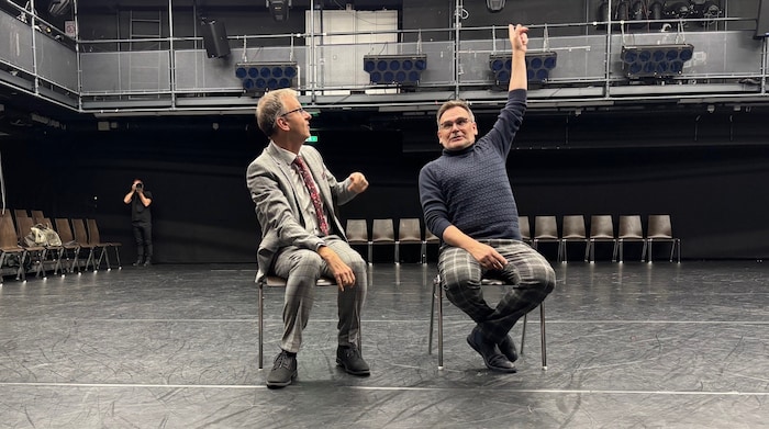 Auf einer Wellenlänge: Intendant Ulrich Lenz und Ballett-Direktor Dirk Elwert auf der ...