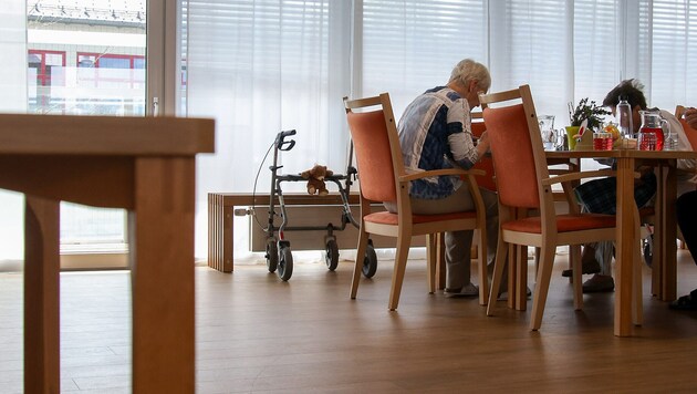 Immer mehr Menschen benötigen im Alter Pflege.