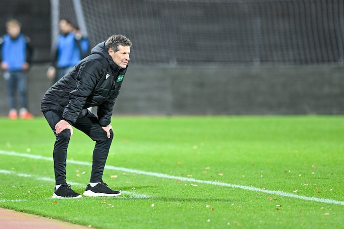 Bregenz-Coach Andy Heraf fieberte im Cup-Duell voll mit.