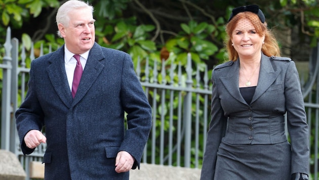 Der Bürgerliche Andrew Mountbatten Windsor – im Bild mit seiner Ex-Frau Sarah Ferguson – ist ...