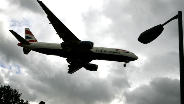 Obwohl sie aufgrund eines medizinischen Notfalls ihren Flug nach Italien nicht antreten konnte, ...