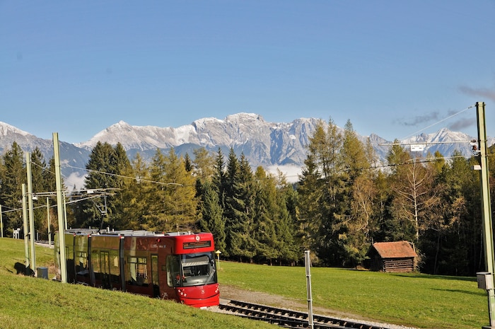 Die umweltfreundliche An- und Abreise mit der Stubaitalbahn.