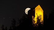Wer den Mond mit der Kamera einfangen möchte, sollte ein paar Empfehlungen beherzigen.