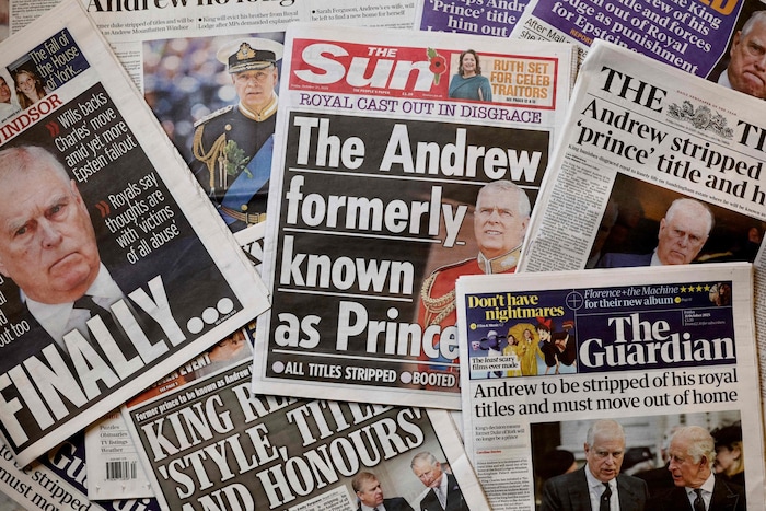 Die britische Presse überschlug sich am Freitag mit Schlagzeilen zum gefallenen Prinzen Andrew, ...