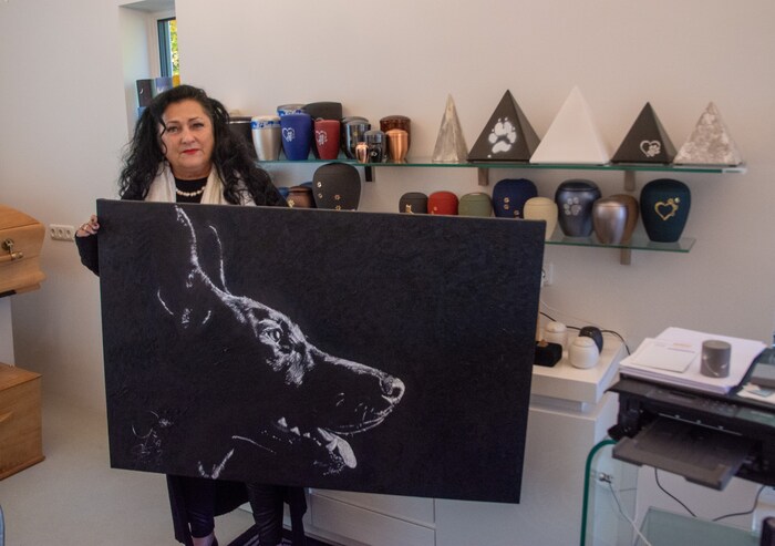 Gala von See mit einem Bild eines Tieres, das hier bestattet wird. Auch solche Erinnerungen sind ...