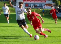 Einen Schritt schneller! Seekirchens Kicker waren in der Herbstsaison meist flotter unterwegs ...