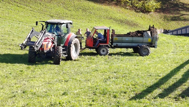 Der Schlepper wurde nach dem Absturz geborgen.